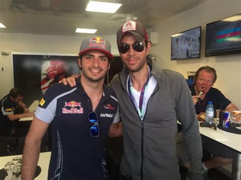 Enrique Iglesias Termina Con Un Lleno Total En Su Gira Sex And Love Tour En Baku Miniondas