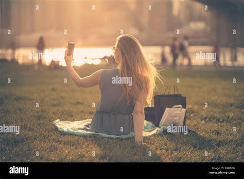 Fille Blonde Banque De Photographies Et Dimages Haute R Solution Alamy