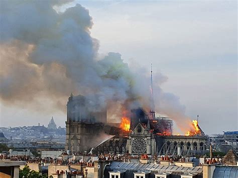 Reconstruction de Notre Dame un documentaire montre l intérieur de la