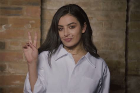 Charli Xcx Boys Videoclip Nou