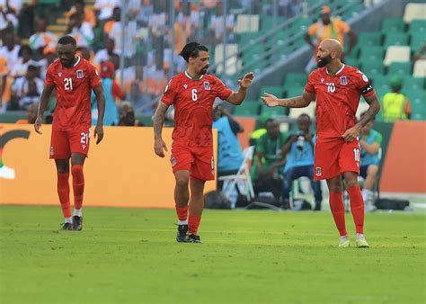 شاهد أهداف فوز غينيا الاستوائية على كوت ديفوار في أمم إفريقيا فيديو