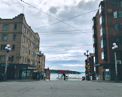 Washington's new jobless claims dip but state officials warn it's 'the