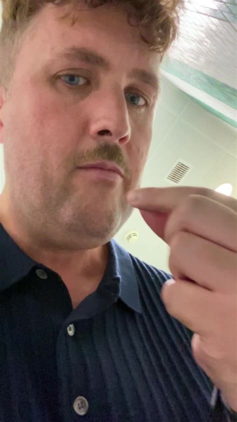 Hot Guy Left Me His Piss And A Pube To Clean Up ThisVid