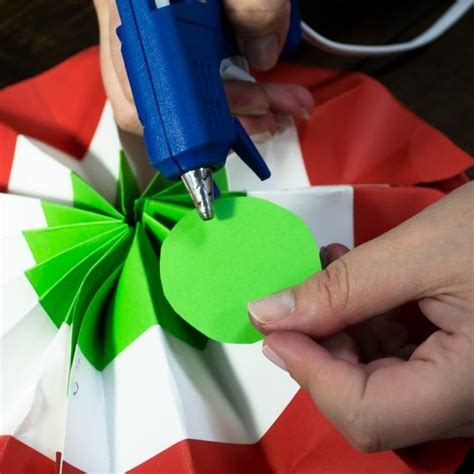 C Mo Hacer Una Roseta De Papel Para Fiestas Patrias Decoracion Fiesta