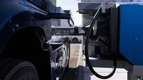 Robotic Fast Charging In The Spotlight ROCSYS Grivix And VDL ETS Join