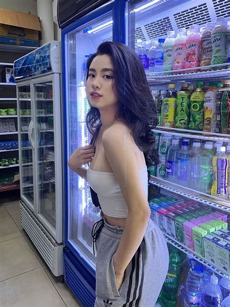 Hot girl thị phi Hàn Hằng được trang tin Trung Quốc hết lời khen ngợi Báo Dân trí