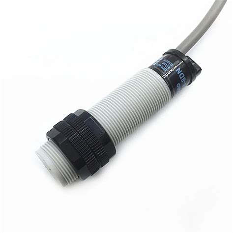 Capacitive Proximity Sensor M18 NPN CR18 8DN Level Sender