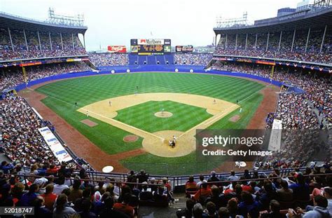 95,083 Municipal Stadium Cleveland Stock Photos, High-Res Pictures, and ...