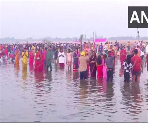 Chhath Puja 2022 Bhopal भोपाल में छठ पूजा के दौरान हादसा आतिशबाजी से लगी आग Accident During