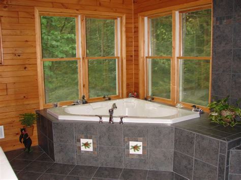 Woodland Retreat Montagne Salle De Bain D Troit Par Laurel