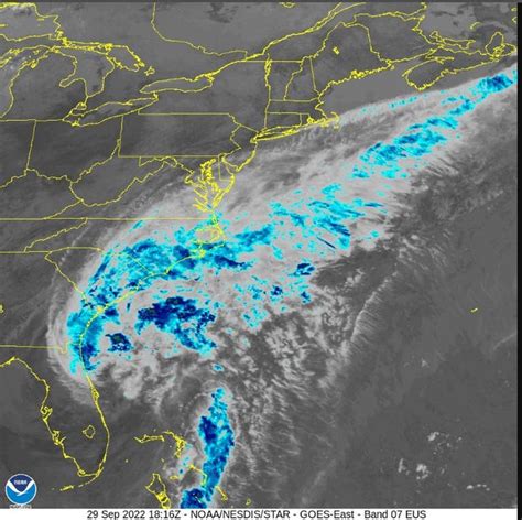 Hurricane Ian: Satellite images show Category 1 storm near Carolinas