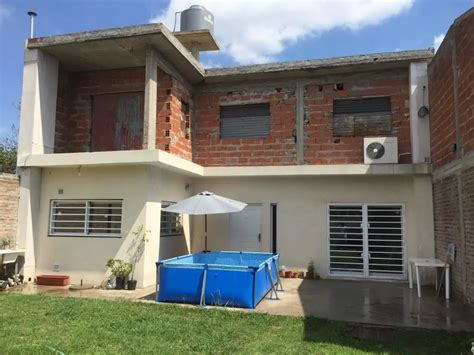 Venta Casa 4 Años 3 Dormitorios 140m2 1 Cochera Estocolmo 1000