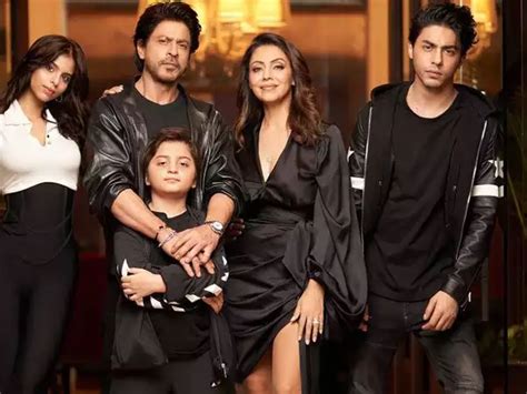 Gauri Khan dropped a stylish family pic featuring Shah Rukh Khan, Aryan Khan, Suhana Khan and ...