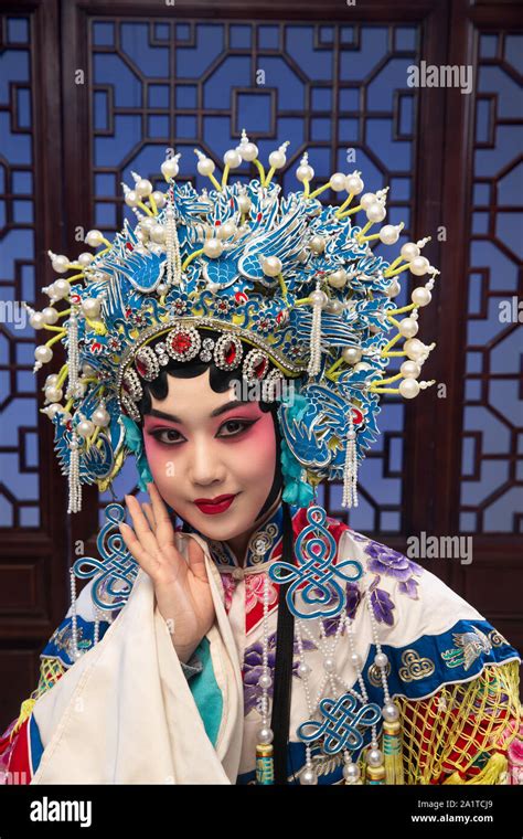 Beijing Opera Costume Hi Res Stock Photography And Images Alamy