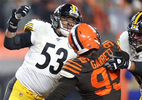 Cleveland Browns Myles Garrett Fights With Pittsburgh Steelers