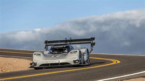 Volkswagen I D R All Electric Racecar Breaks Pikes Peak Hill Climb