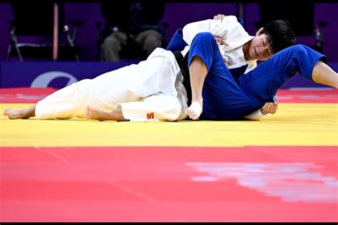 Chinese Judoka Tang Collects Silver At Hangzhou Asiad Latitudes