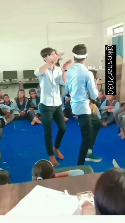 School Ki Ladki Jabardast Dance 😎😎 Kuchaman Raj 😎😎 Shorts Comedy Videos