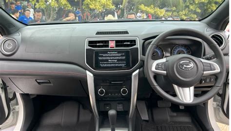 Interior Daihatsu Terios Desain Masih Sama Tapi Fitur Bertambah