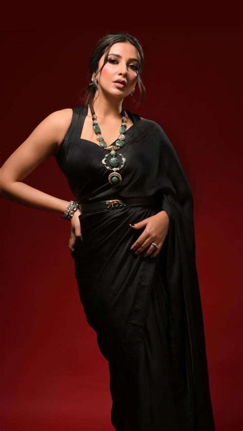 Bengali Actress Subhashree Ganguly Unbeatable Saree Looks