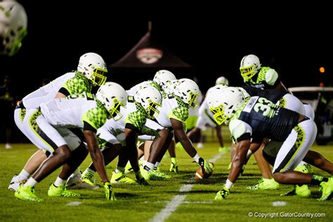 22 12 30 Under Armour All America Practice 1 Gator Country