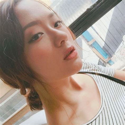 Chẳng thể rời mắt với 4 nàng hot girl sở hữu vẻ đẹp cổ điển và cực nữ tính