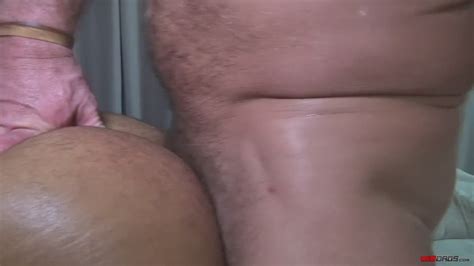 Muscular Stud Damian Gets That Thick Daddy Dick Sex