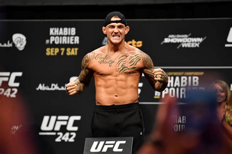 Poirier Opens As Betting Favorite Over Lightweight Champion Oliveira