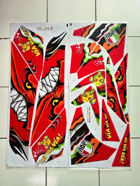 Jual Lis Striping Stiker Variasi Motor Yamaha R V V Shark Merah