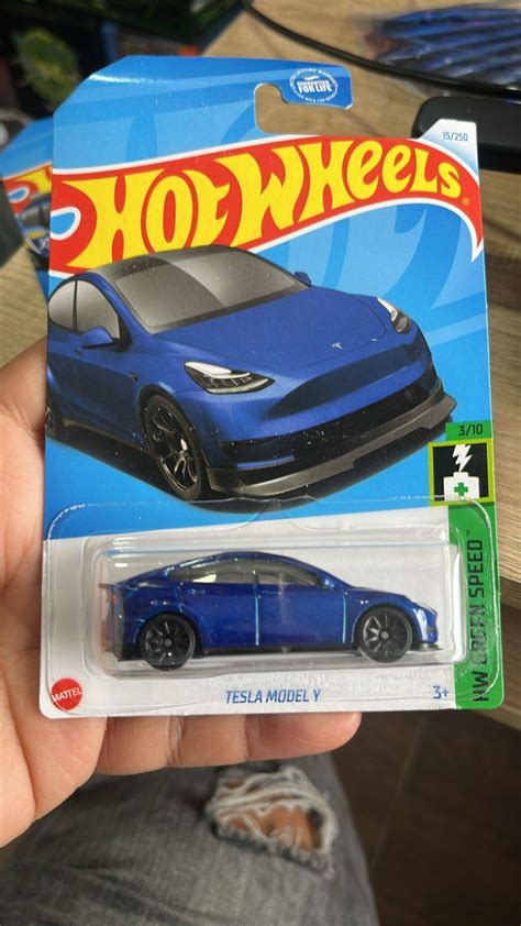 HOT WHEELS TESLA MODEL Y Lucas Hobby Store