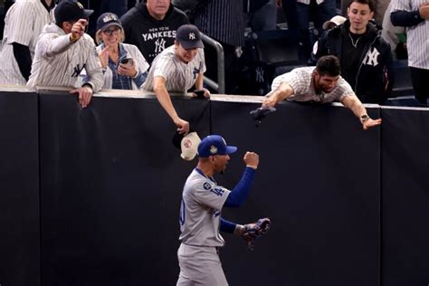 Dodgers lose in World Series Game 4 blowout by New York Yankees - Los ...