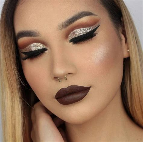 Beautiful Glitter Winged Liner Look By Byjeannine 😎 Winged Eyeliner Winged Liner Eyeliner