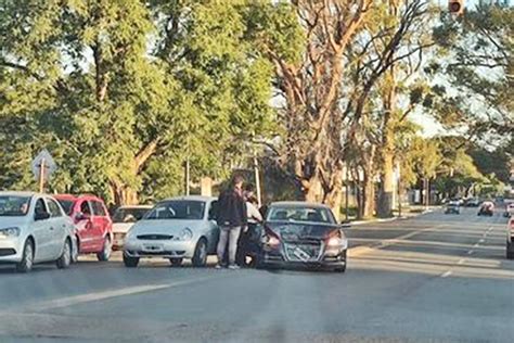 Un Colectivo Provoc Un Choque En Cadena Sobre Una Avenida De Concordia