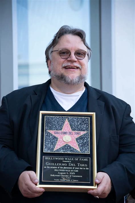 Guillermo Del Toro Develó Su Estrella En Hollywood Y Celebró Ser Mexicano Inmigrante Y Raro