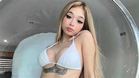 La Bella Modelo Mexicana Yajana Cano Enciende Onlyfans