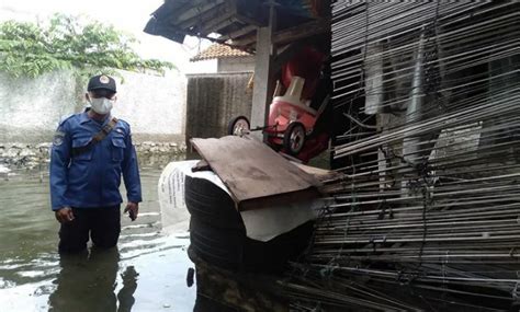 234 Kepala Keluarga Di Kosambi Tangerang Terdampak Banjir Akibat Luapan