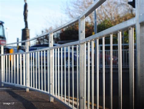 Standard Pedestrian Guardrail Galvanised And Powder Coated