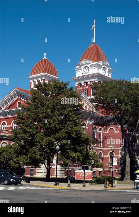 The Court House Crown Point Indiana Usa Formerly The Lake County Jail House That John