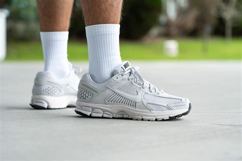 Cut in half: Nike Zoom Vomero 5 Review (2024) | RunRepeat