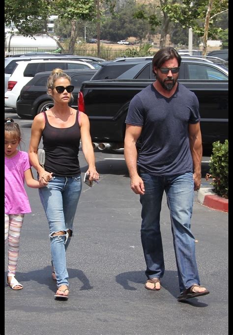 Photo Exclusif Denise Richards Se Balade Avec Ses Enfants Lola Rose