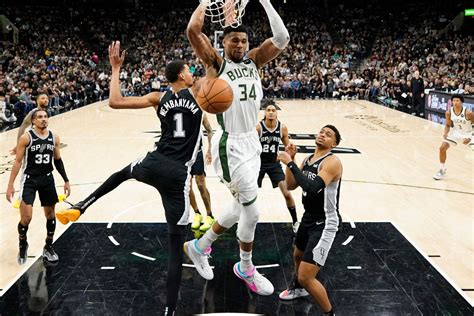 Giannis Marca 44 Pontos E Comanda Vitória Dos Bucks Sobre Os Spurs Quinto Quarto