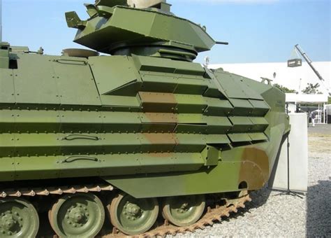 Assault Amphibious Vehicle - Photos & Videos - NET-MAQUETTES