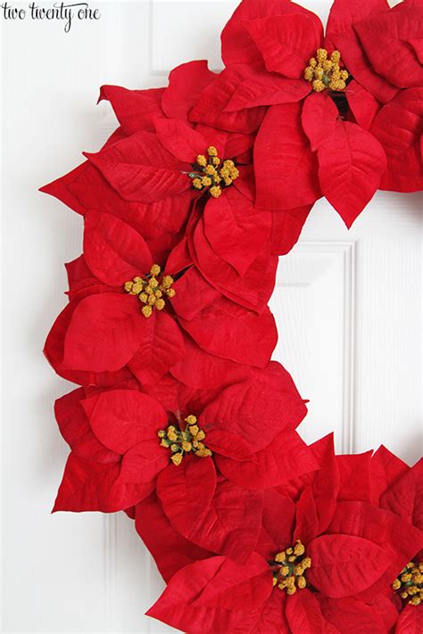 Poinsettia Wreath - DIY Christmas Tutorial