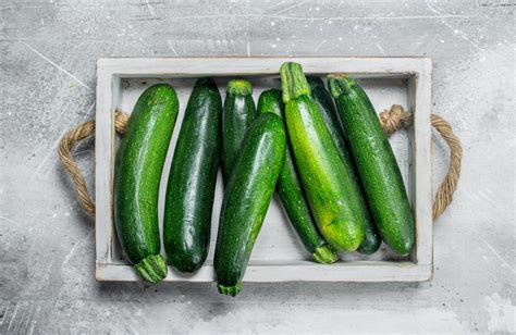 The Best Zucchini Companion Plants To Grow Unassaggio