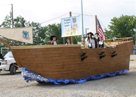 Pirate Ship Parade Float Parade Ideas Homecoming Floats Christmas Parade Floats Homecoming