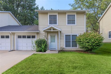 Gallery - Rising View - Offutt Military Housing in Bellevue, NE