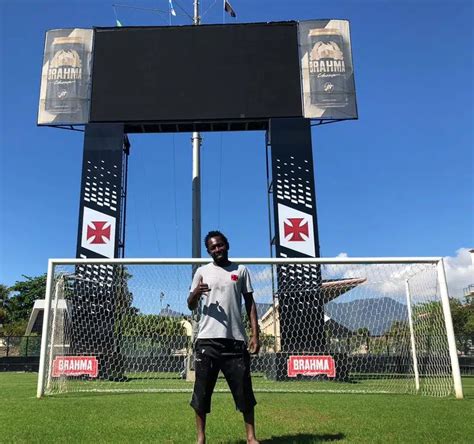 Amaral manda recado para Léo novo zagueiro do Vasco SuperVasco