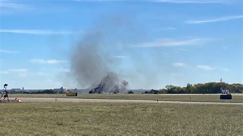 Two Wwii Planes Collide At Dallas Air Show Us Agency Enca