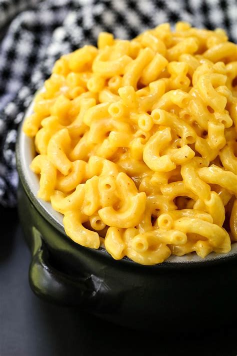 This Easy Stove Top Mac And Cheese Takes Just 15 Minutes From Start To