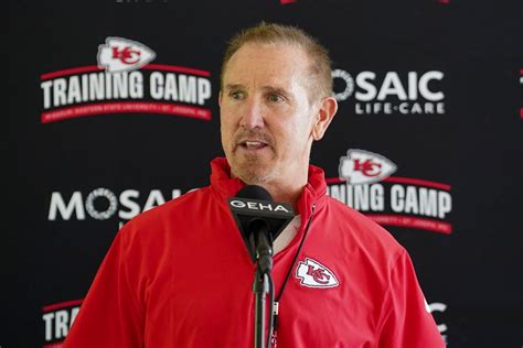 Chiefs DC Steve Spagnuolo signs contract extension - National Football Post